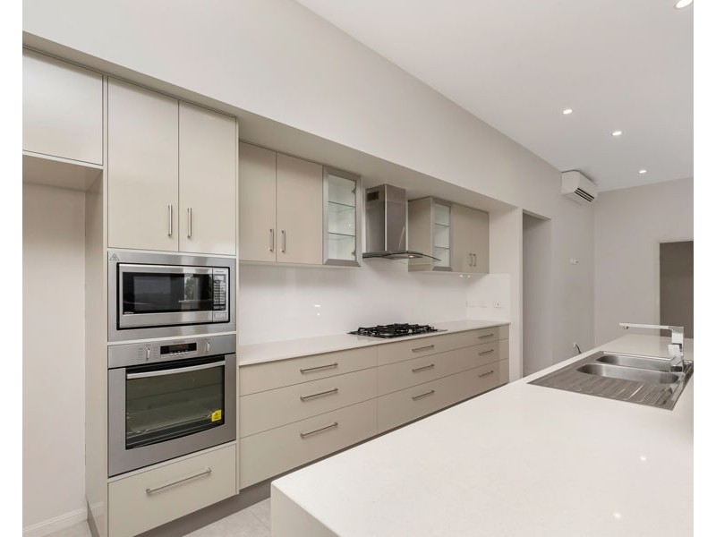 22 Genesta Court, Bushland Beach QLD 4818