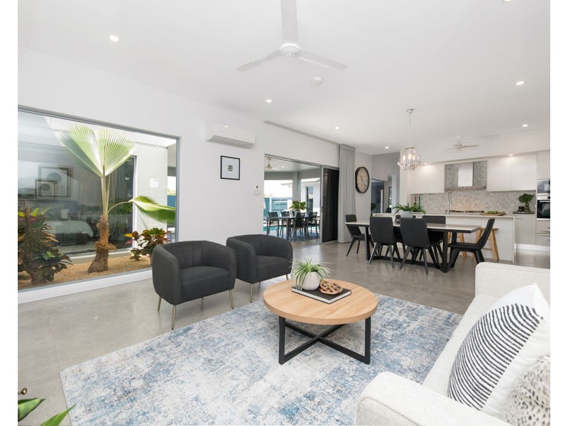 7 Windermere Loop, Burdell QLD 4818