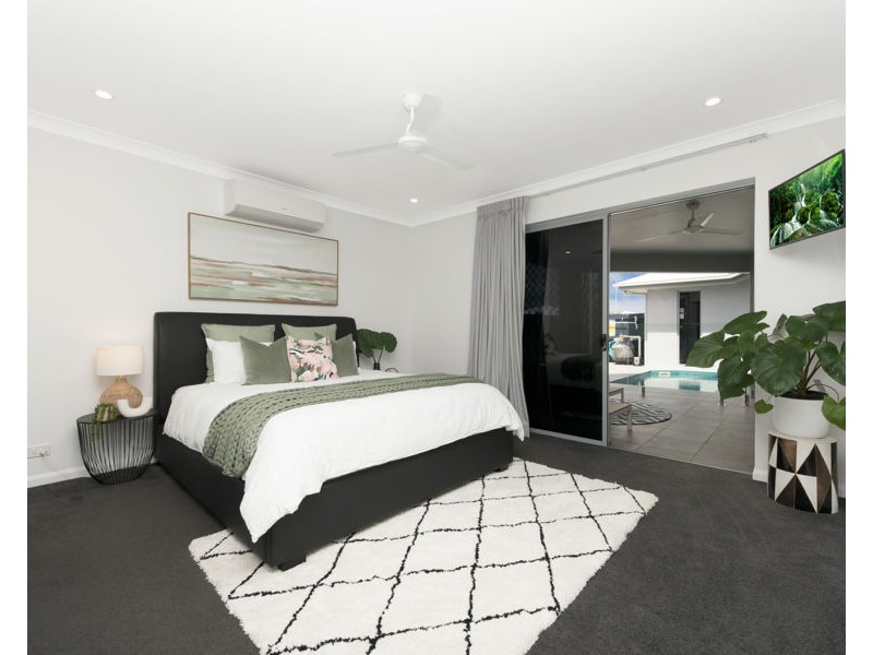 7 Windermere Loop, Burdell QLD 4818