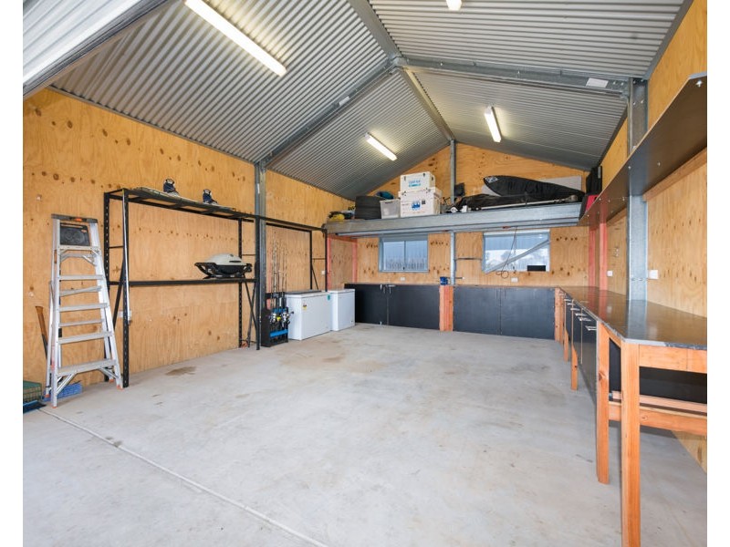 7 Windermere Loop, Burdell QLD 4818
