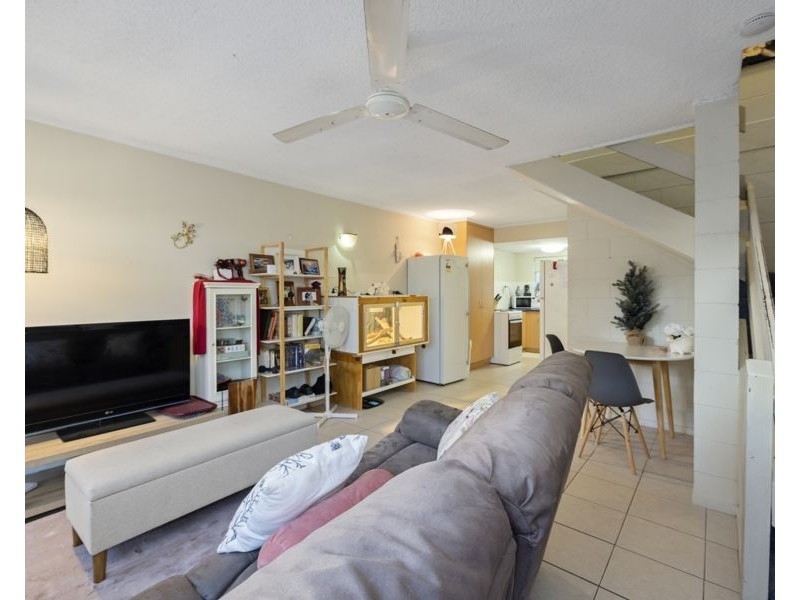 2/165 Francis Street, West End QLD 4810