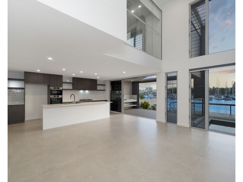 14/48-55 Sir Leslie Thiess Drive, Townsville City QLD 4810