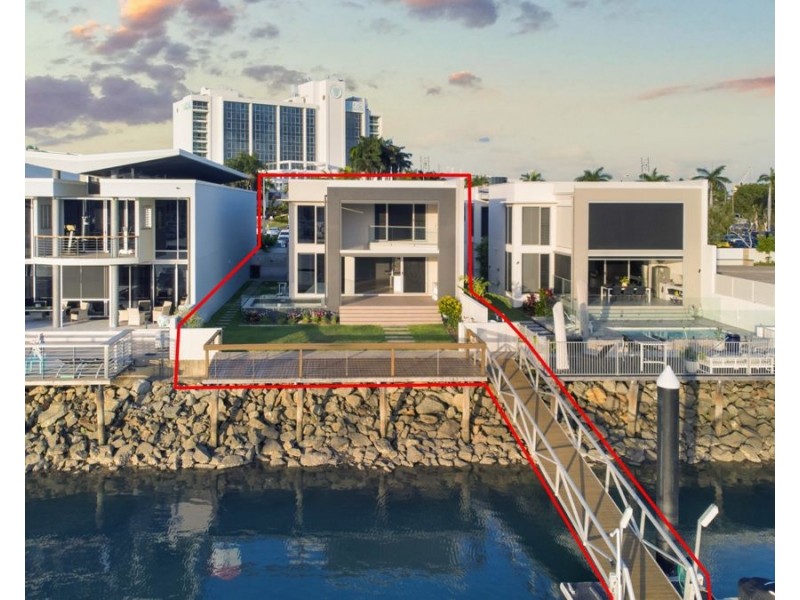 14/48-55 Sir Leslie Thiess Drive, Townsville City QLD 4810