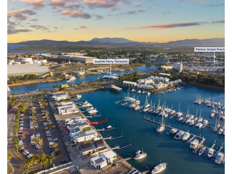 14/48-55 Sir Leslie Thiess Drive, Townsville City QLD 4810