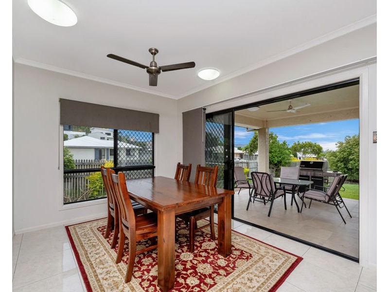 22-24 Franklin Drive, Mount Louisa QLD 4814