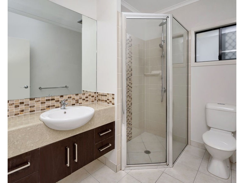 22-24 Franklin Drive, Mount Louisa QLD 4814