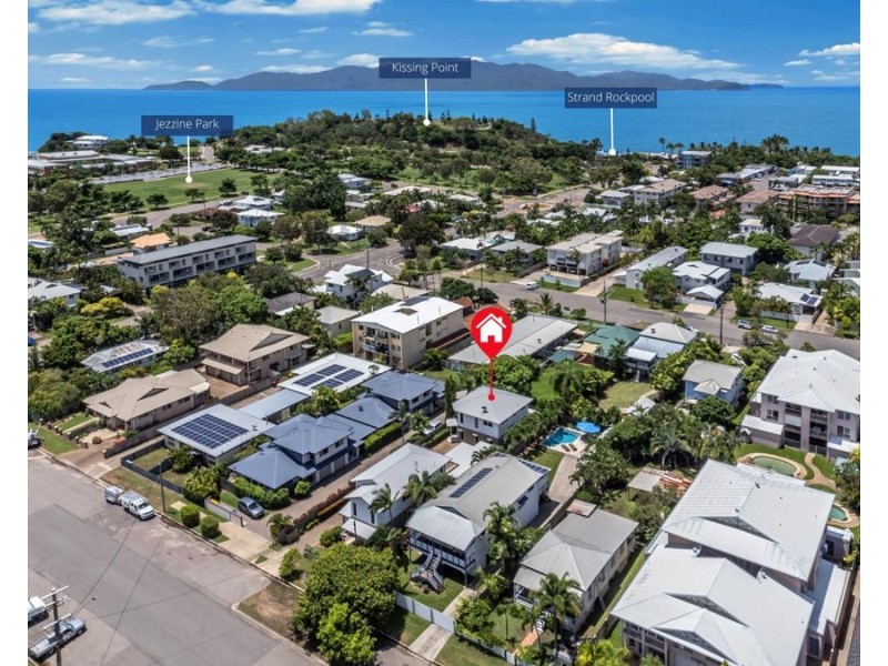 2/69A Cook Street, North Ward QLD 4810