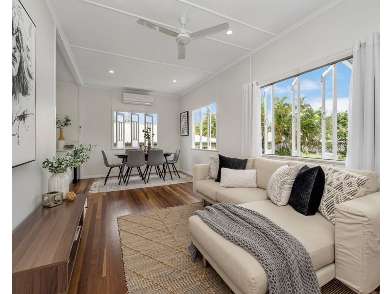 24 Roberts Street, Hermit Park QLD 4812