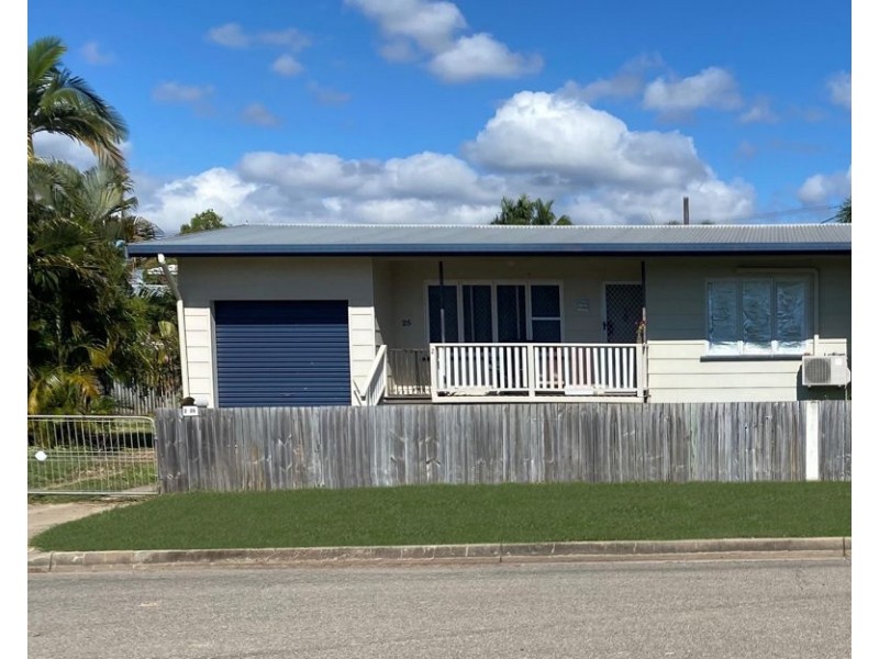 2/25 Corcoran Street, Currajong QLD 4812