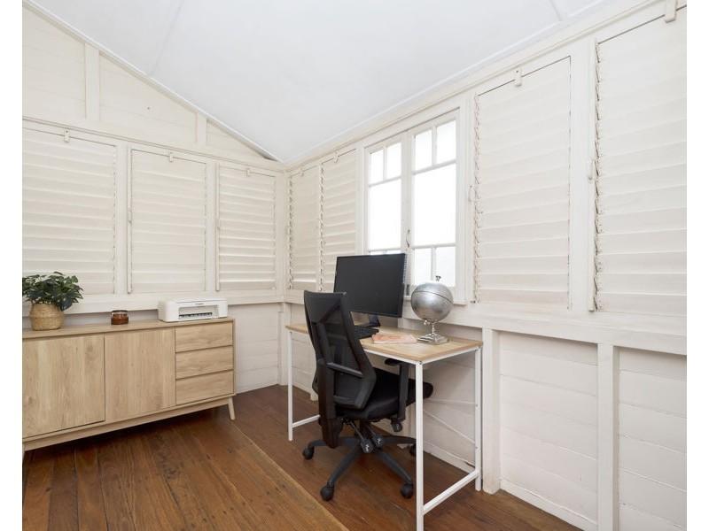 60 Tenth Avenue, Railway Estate QLD 4810