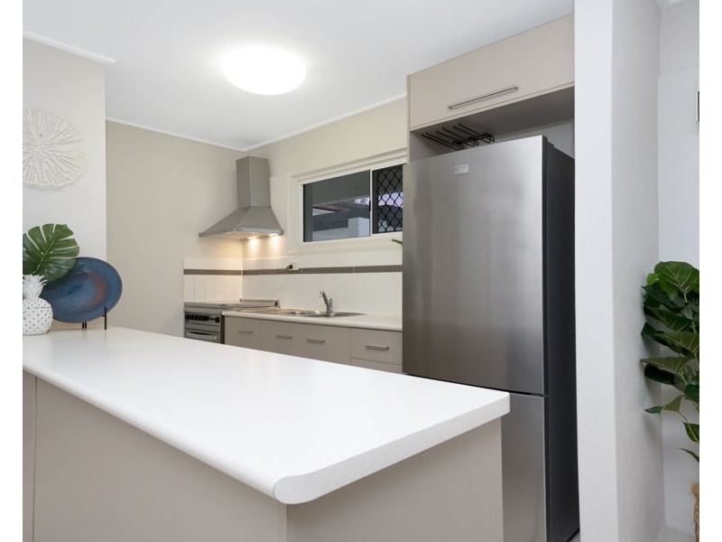 4/8 McKinley Street, North Ward QLD 4810