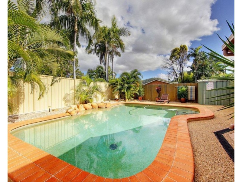 6 Capri Court, Heatley QLD 4814