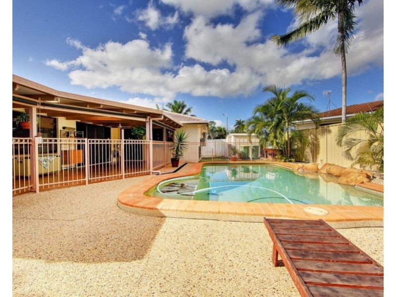6 Capri Court, Heatley QLD 4814