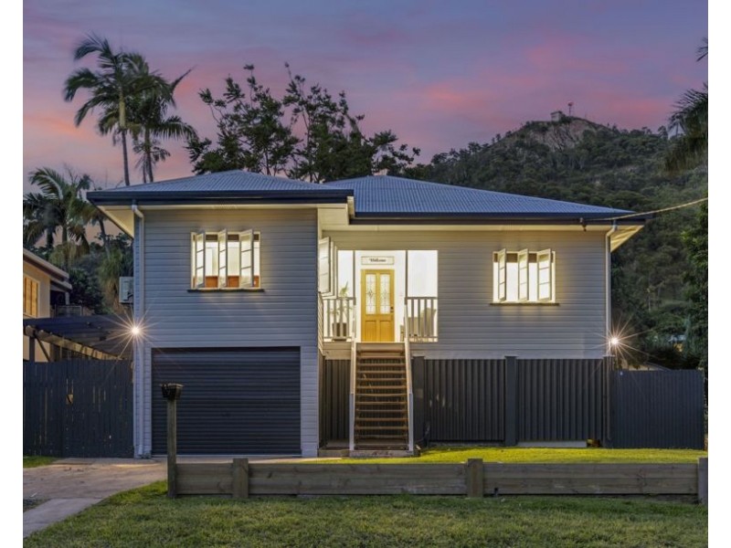 7 Garrick Street, West End QLD 4810