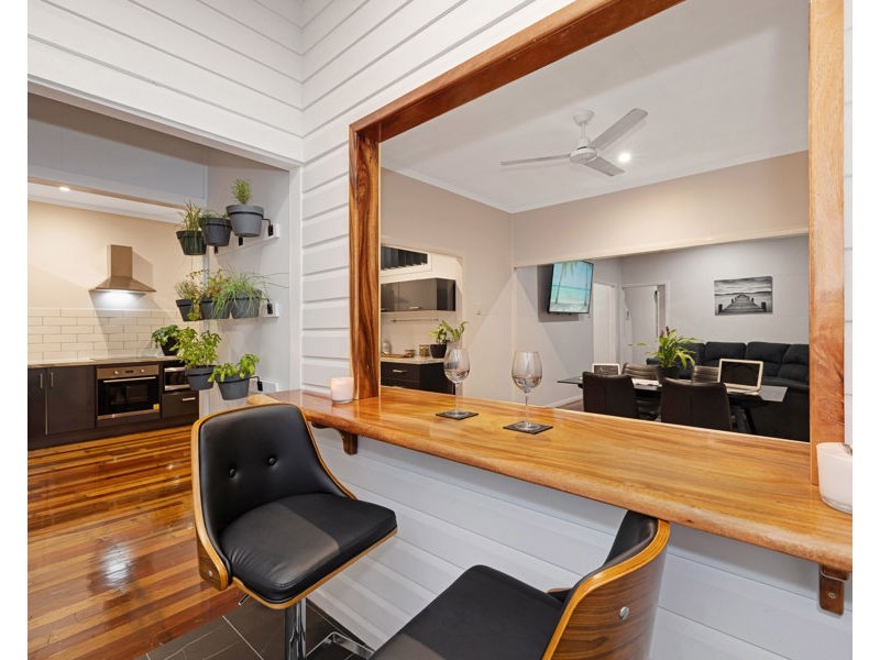 7 Garrick Street, West End QLD 4810