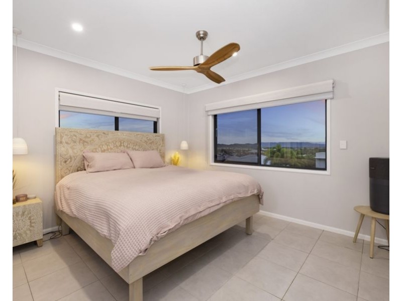 5 Kosciusko Way, Mount Louisa QLD 4814