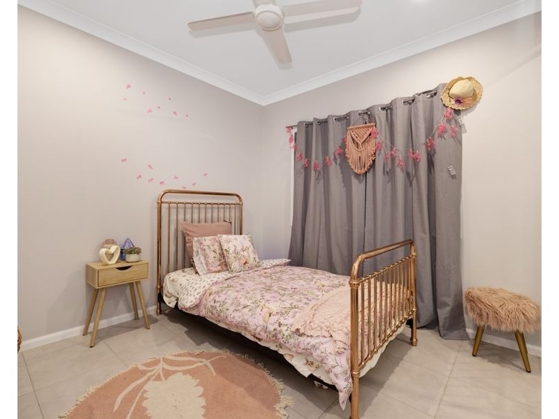 5 Kosciusko Way, Mount Louisa QLD 4814