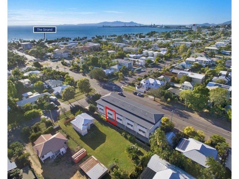 2/146 Eyre Street, North Ward QLD 4810