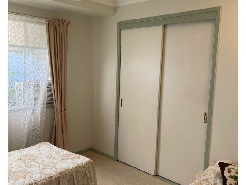 6 London Court, Mount Louisa QLD 4814