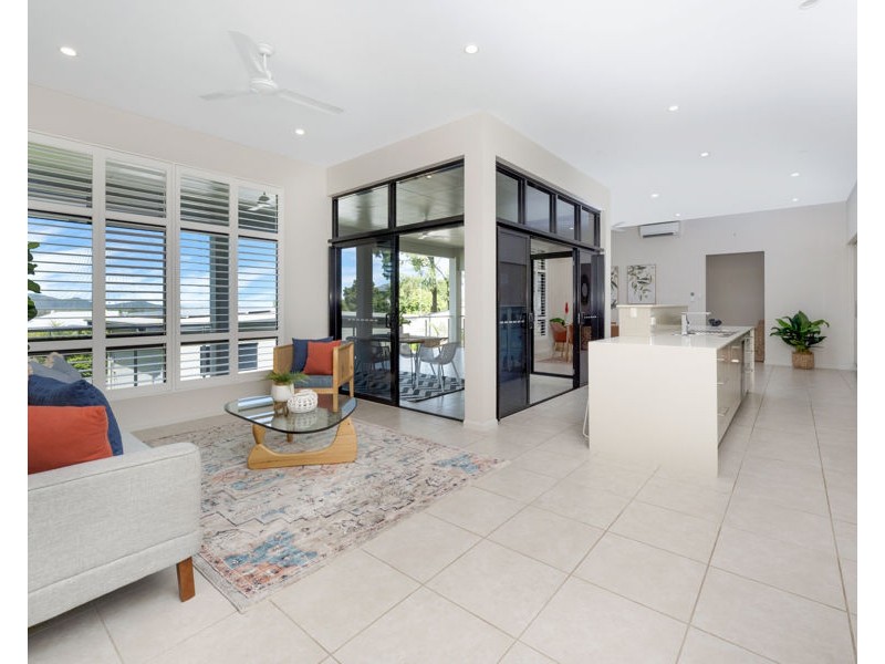 22 Genesta Court, Bushland Beach QLD 4818