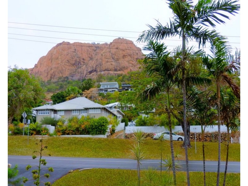 5/1 Burke Street, North Ward QLD 4810