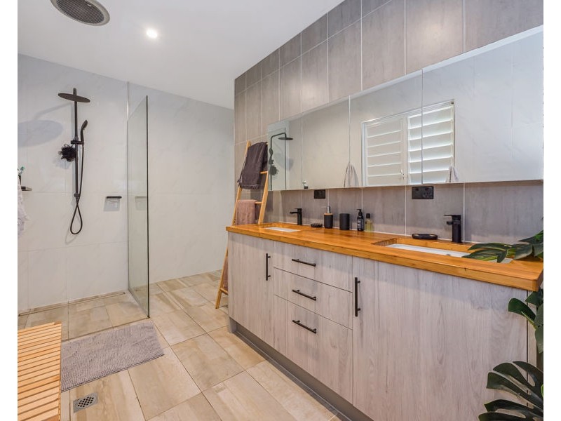 1337 Riverway Drive, Kelso QLD 4815