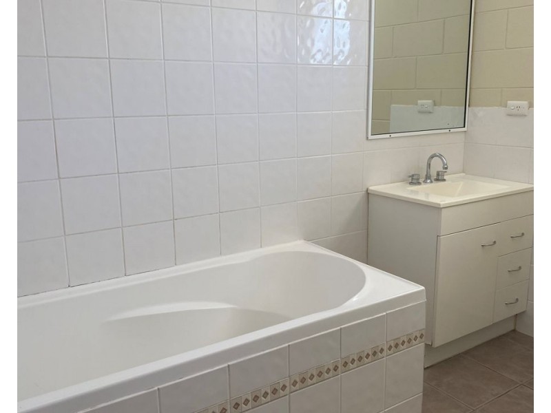 3/139 Eyre Street, North Ward QLD 4810