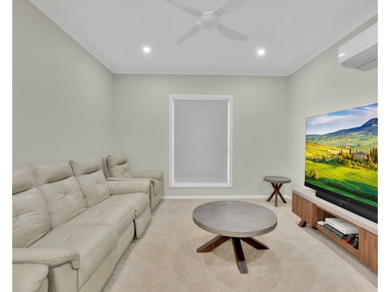 12 Dune Parade, Bushland Beach QLD 4818