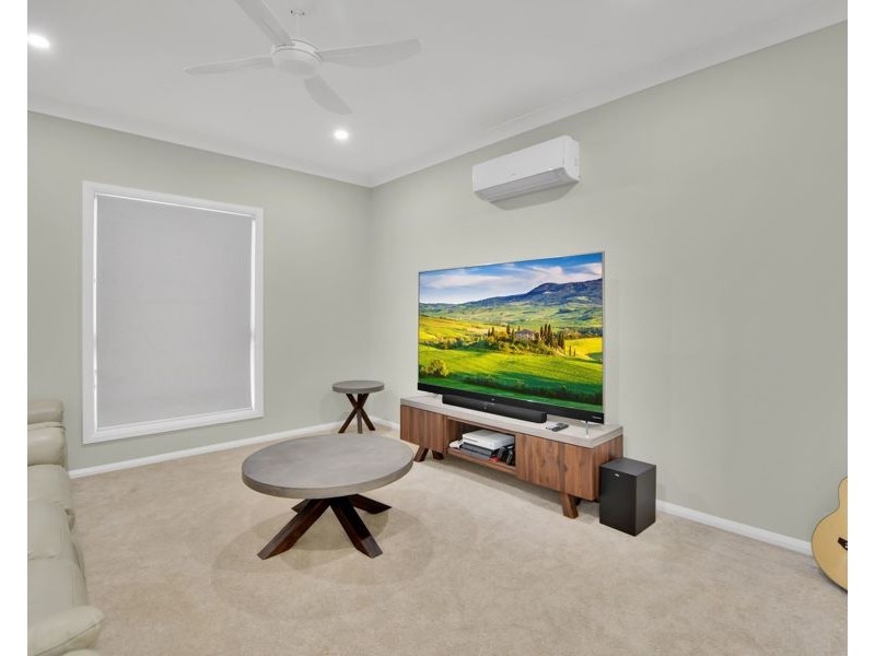 12 Dune Parade, Bushland Beach QLD 4818