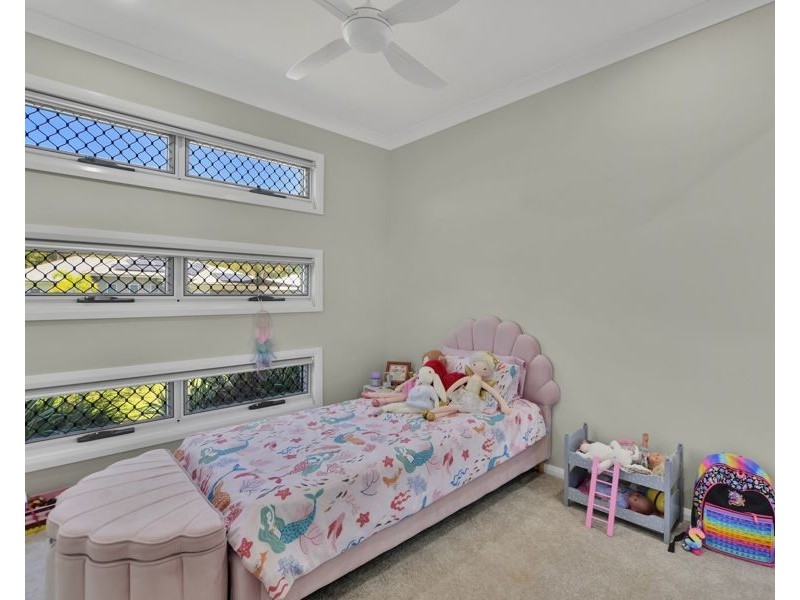 12 Dune Parade, Bushland Beach QLD 4818