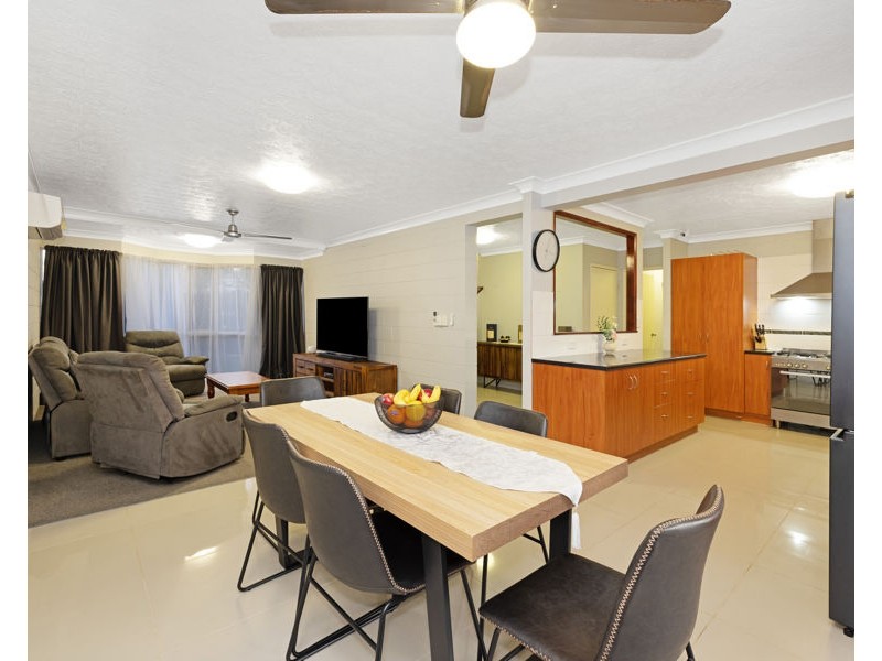 399 Ross River Road, Cranbrook QLD 4814