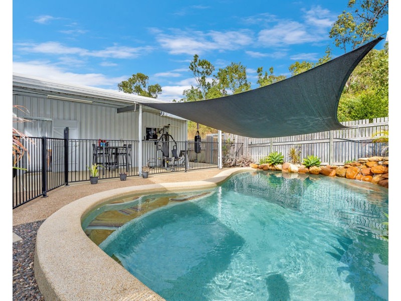 24 Strathburn Street, Mount Louisa QLD 4814