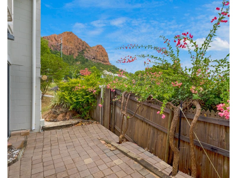 1/317 Stanley Street, North Ward QLD 4810