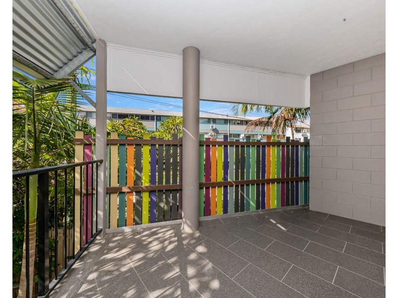 4/11 Carter Street, North Ward QLD 4810