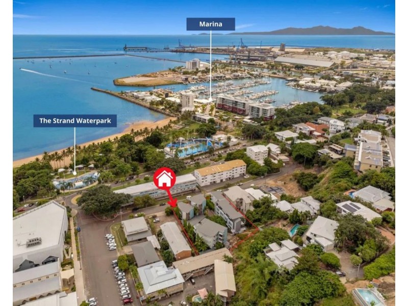 4/11 Carter Street, North Ward QLD 4810