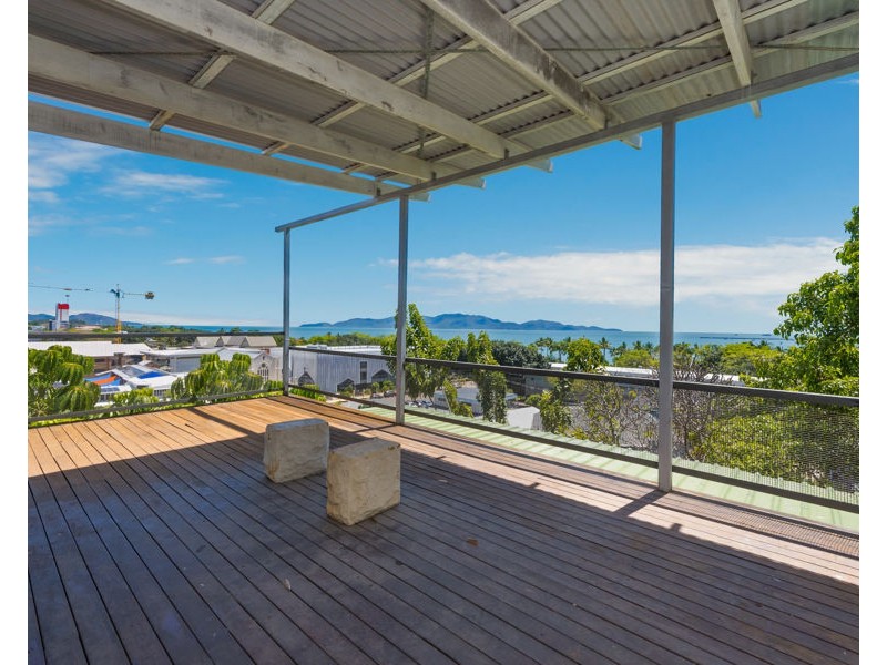 9 Mitchell Street, North Ward QLD 4810