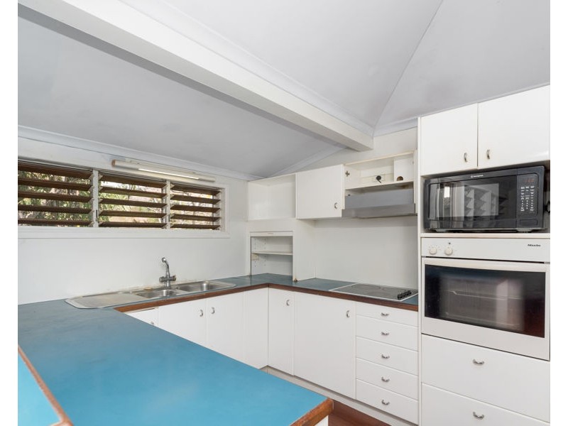 9 Mitchell Street, North Ward QLD 4810