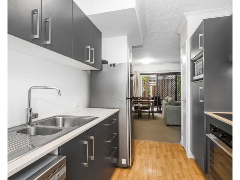 1/9 Carter Street, North Ward QLD 4810