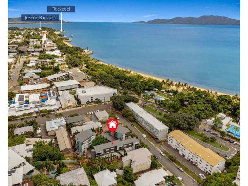 1/9 Carter Street, North Ward QLD 4810