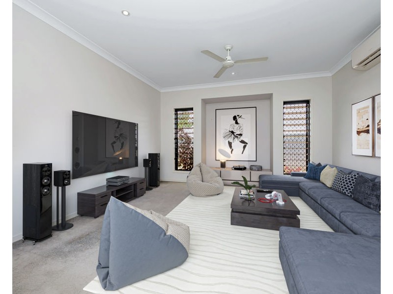 11 Baird Court, Bushland Beach QLD 4818