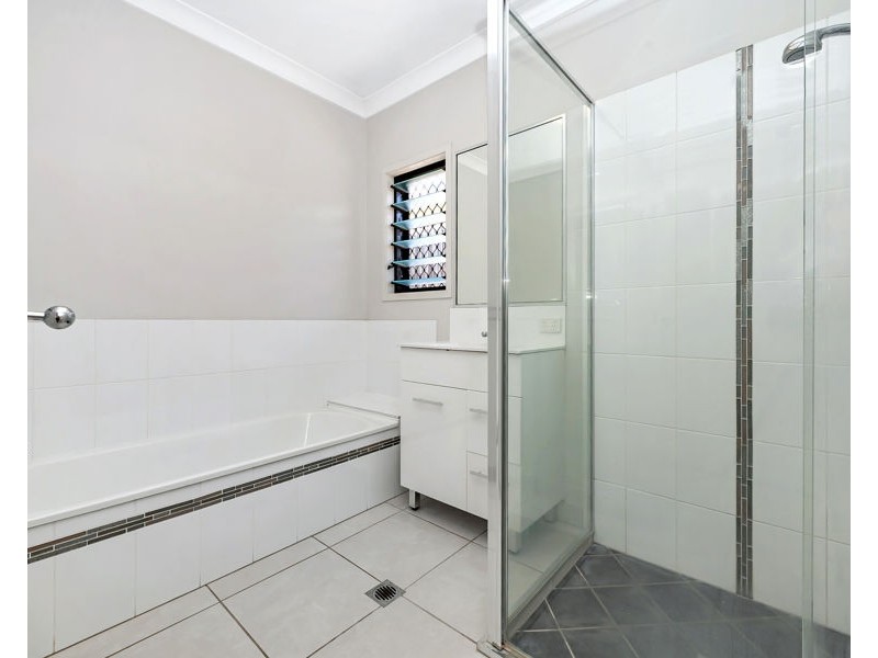 11 Baird Court, Bushland Beach QLD 4818