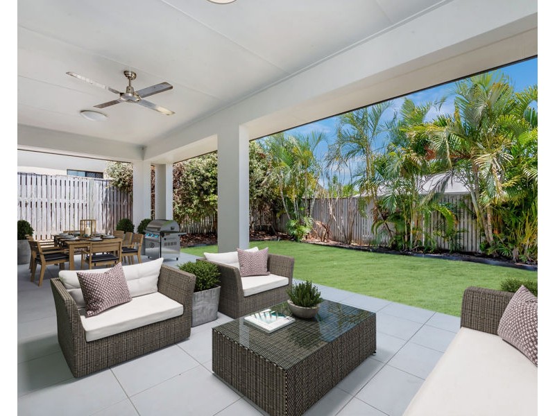 11 Baird Court, Bushland Beach QLD 4818