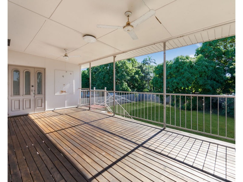 25 Charles Street, Gulliver QLD 4812