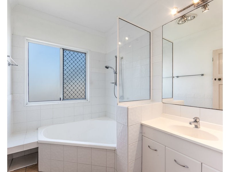 25 Charles Street, Gulliver QLD 4812