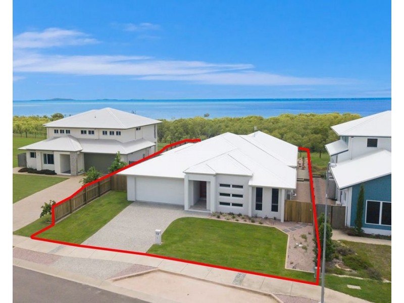 12 Dune Parade, Bushland Beach QLD 4818