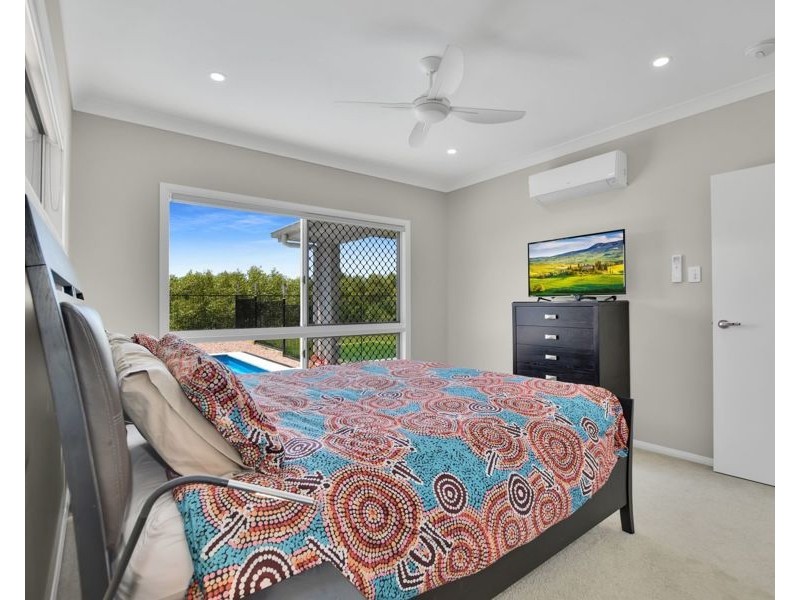 12 Dune Parade, Bushland Beach QLD 4818