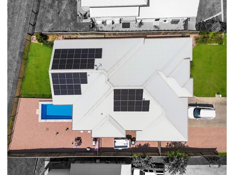 12 Dune Parade, Bushland Beach QLD 4818