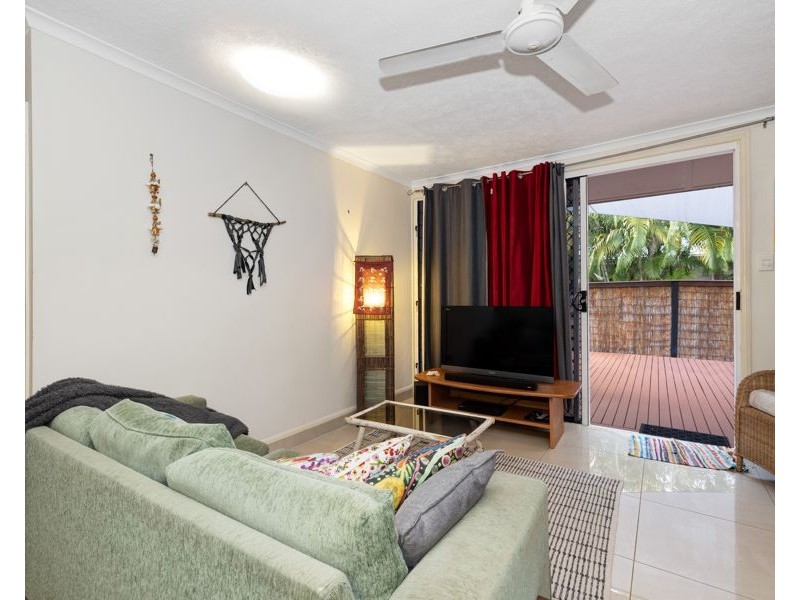 2/53 Henry Street, West End QLD 4810