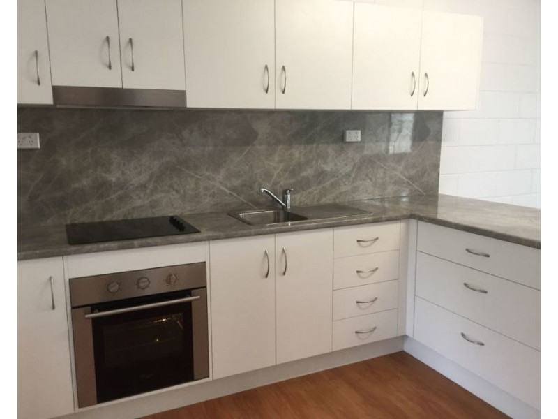 32 Frank Street, Kirwan QLD 4817