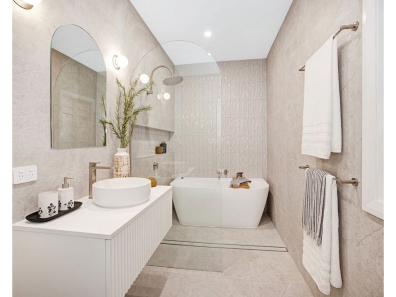 56 Love Lane, Mundingburra QLD 4812